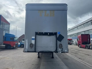 Kögel N/A 2019 - S24 / 3X BPW AXLE + SLIDING ROOF image 2
