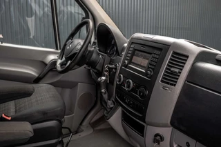 Mercedes-Benz Sprinter 2015 - 313 CDI L2H2 | Automaat | Camera | Cruise | Navi | Stoelverw. | Airco | Trekhaak image 2 thumbnail