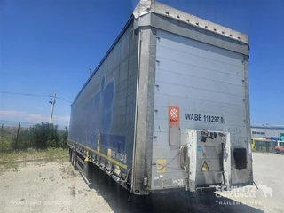Schmitz Cargobull Semitrailer Curtainsider Mega 2017 te koop