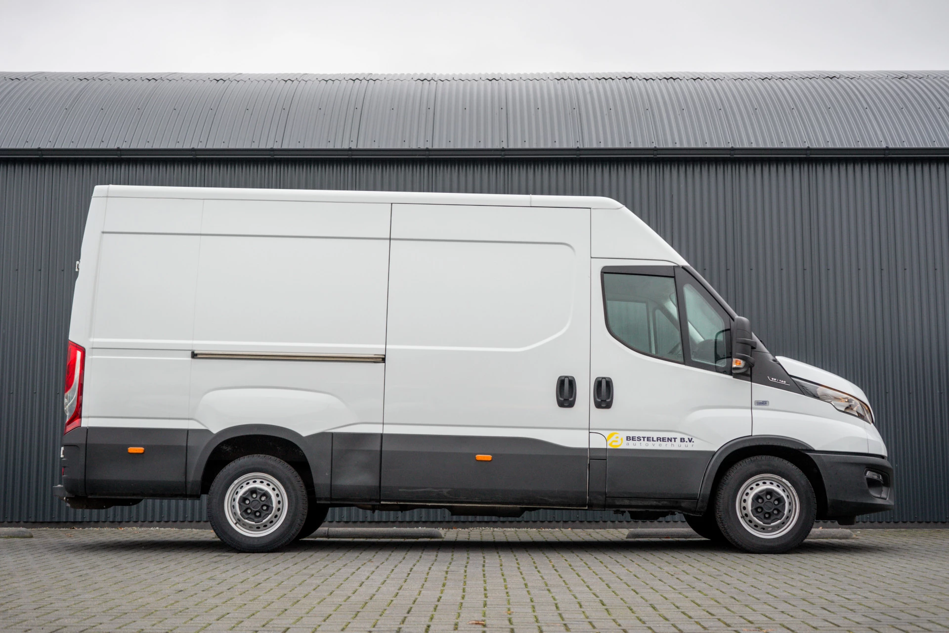 Iveco Daily 2021 - 35S14V 2.3 L2H2 | 136 PK | Cruise | Airco | 3500 KG Trekgewicht obrázek 6