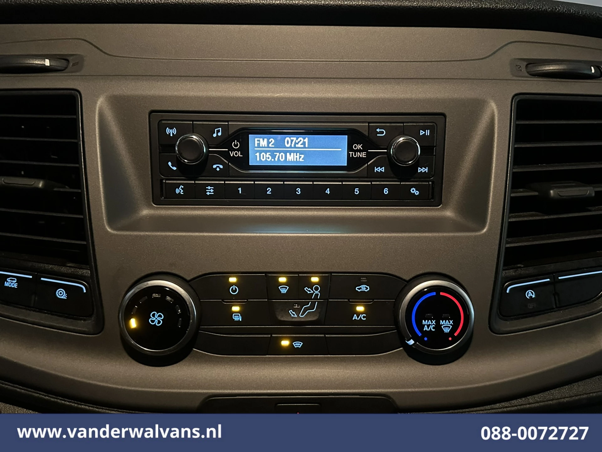 Ford Transit 2022 - 2.0 TDCI 130pk Bakwagen Laadklep Euro6 Airco | 1040kg laadvermogen | Cruisecontrol | Verwarmde voorruit image 6