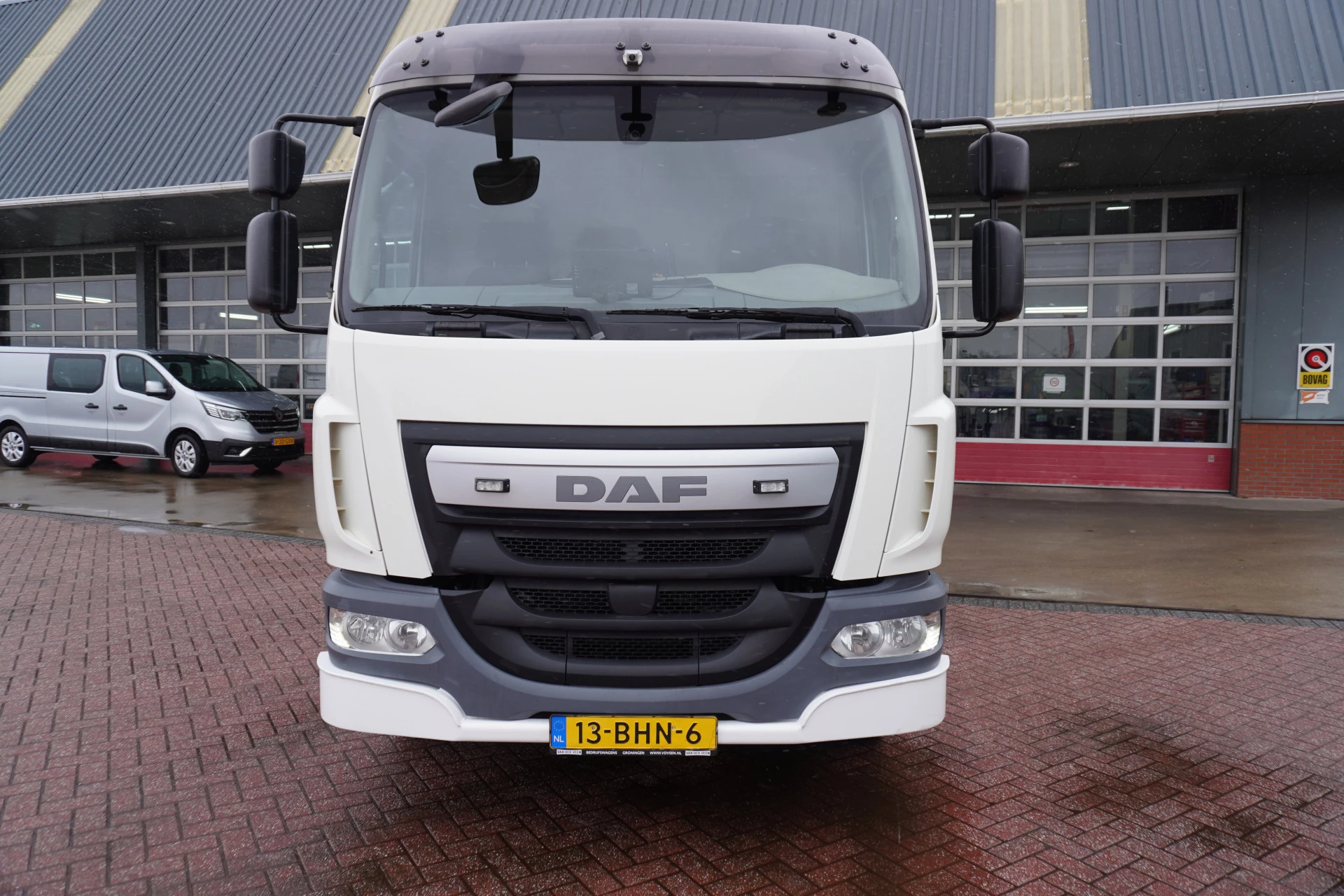 DAF LF 220 FAG 2016 - Terberg Vuilniswagen achterlader Euro6 obrázek 9