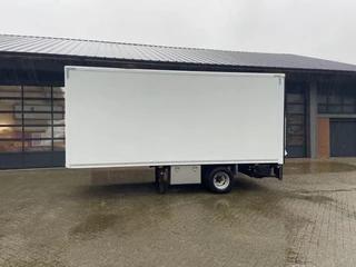 Veldhuizen N/A 2004 - Be oplegger 5.5 ton met laadklep 750 kg imagem 1
