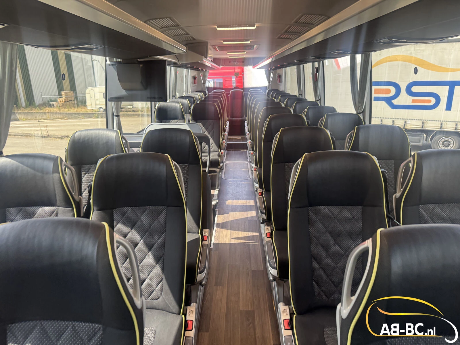 Mercedes-Benz Tourismo RHD 2023 afbeelding 77