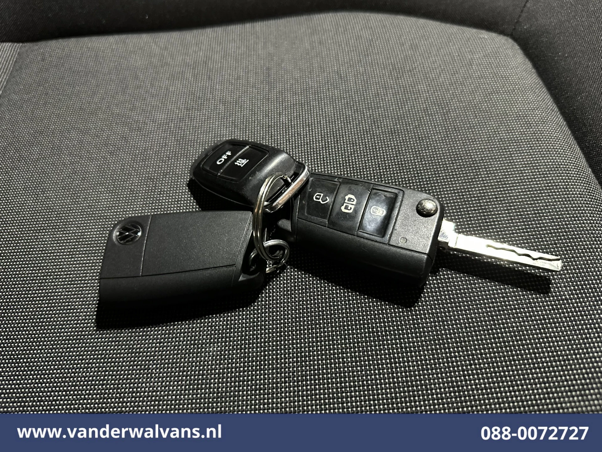 Volkswagen Crafter 2021 - 2.0 TDI 141pk L3H3 L2H2 Euro6 Airco | Navigatie | Apple Carplay | Chauffeursstoel zdjęcie 19