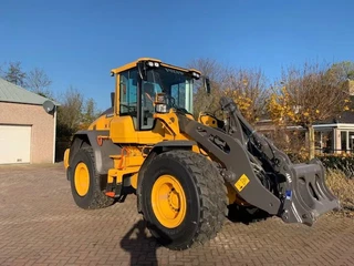 Volvo N/A 2026 - L90 H2 2026 Michelin 650/65 image 6