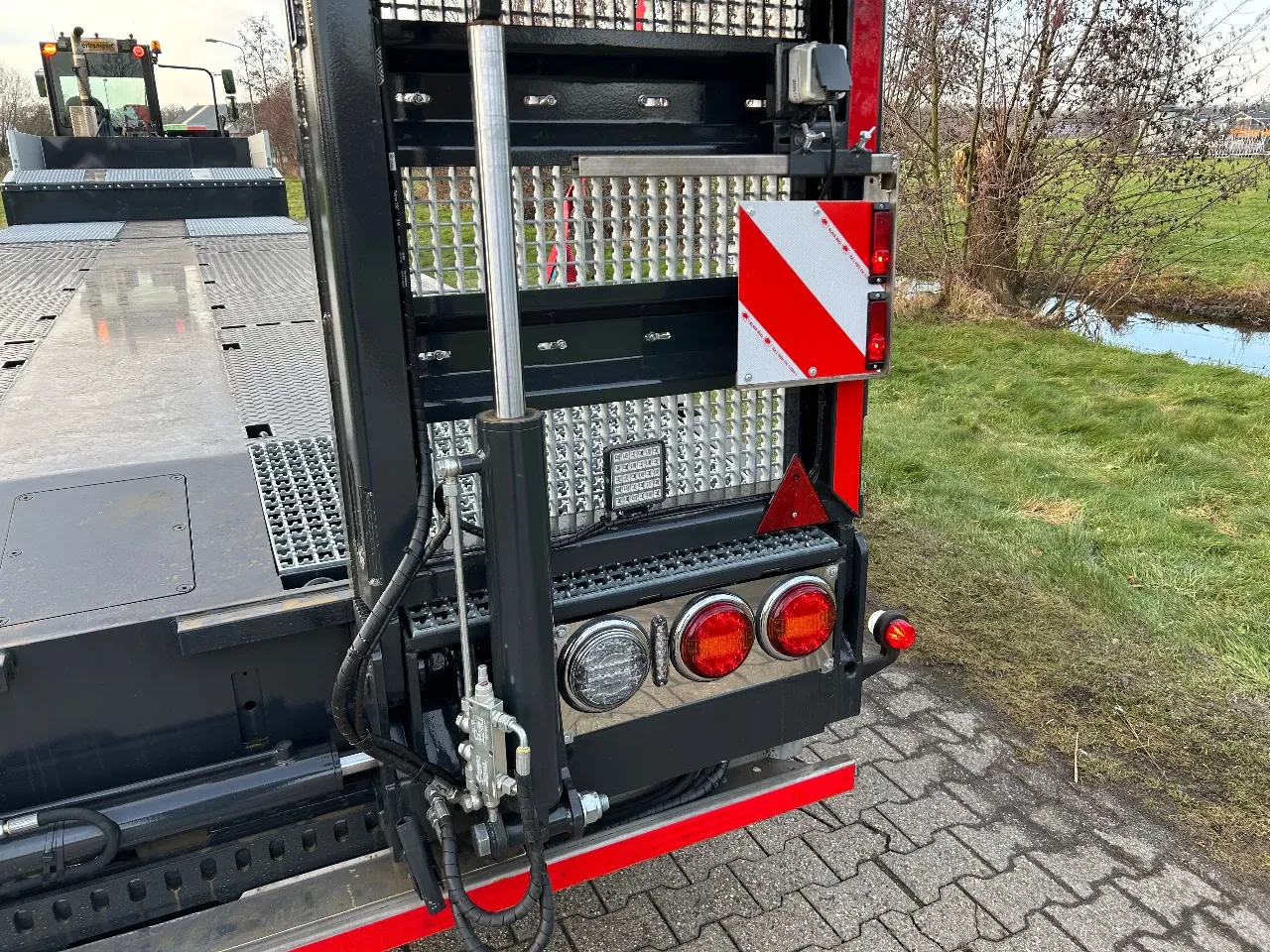 VTR 2026 - MACHINE LOADER | BRIDGE | DOUBLE RAMPS | ALL STEERING obrázek 9