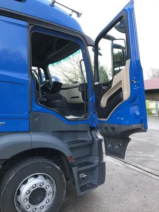 Mercedes-Benz Actros 2016 - 1845 LS LOW MEGA Streamspace Intarder obrazek 9