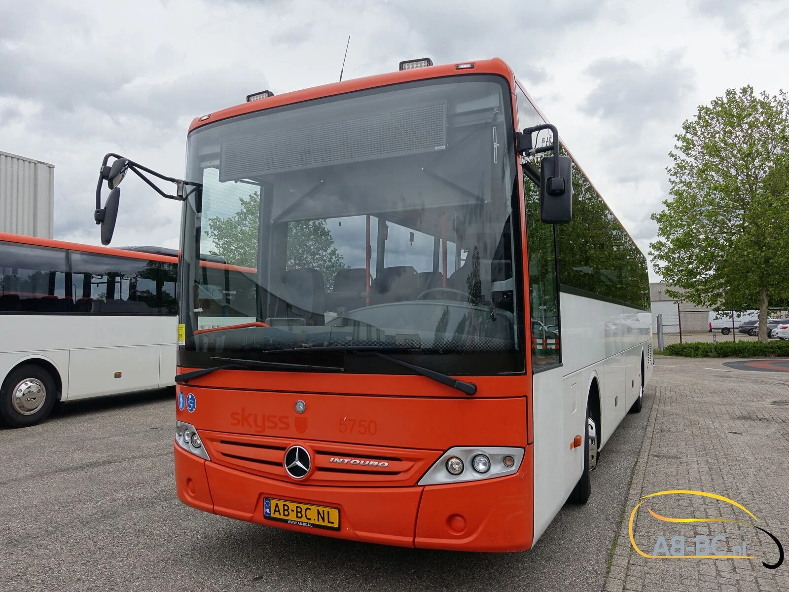 Mercedes-Benz Intouro 49 Seats Liftbus EURO 6 2016 afbeelding 12