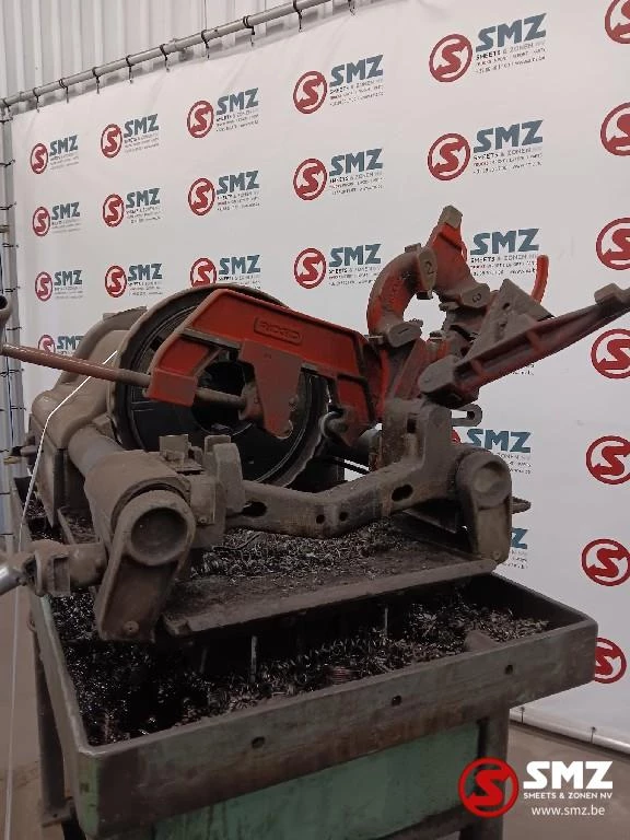 Diversen - Occ draadsnijmachine met werkbank en toebehoren Ri immagine 2