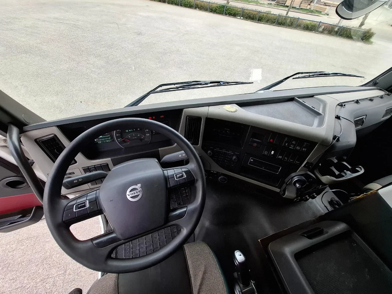 Volvo FM11-410 2014 - / HYDRAULICS / ONLY:511042 KM / AIRCO / FRIDGE / AUTOMATIC / EURO-6 / 2014 imagem 12