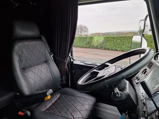 Scania R 1997 - R143-500 V8 4x2 Streamline - Retarder - Leather - Alloy wheels - Custom Bumper - Airhorns - Lightbar image 18