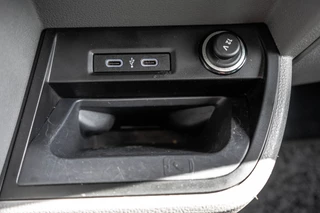 Volkswagen Transporter 2020 - T6.1 2.0 TDI L2H1 | DC | Bulli | 200PK | Leder | Carplay | Virtual | Adapt Cruise obrazek 29