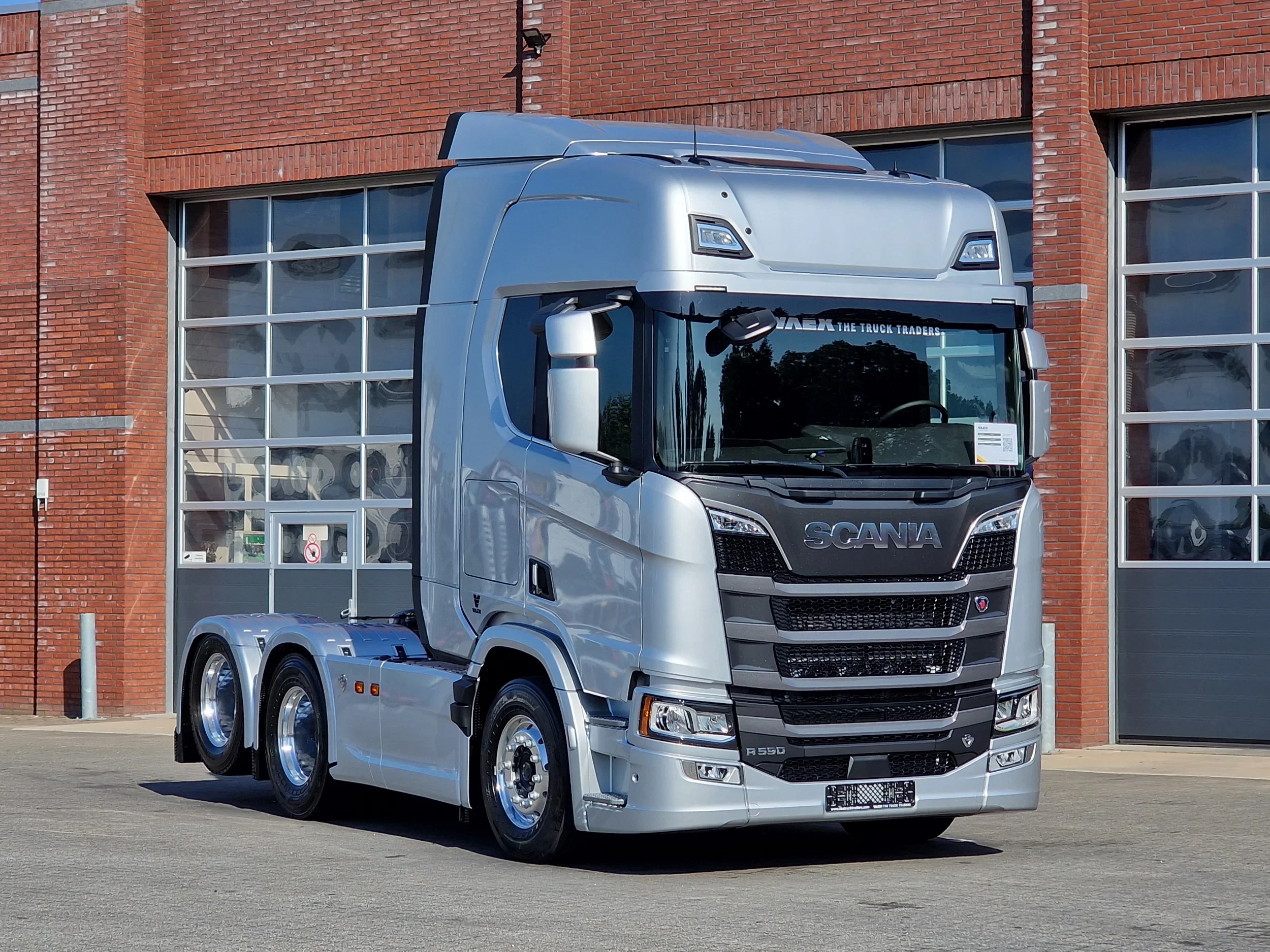 Scania R 2026 - R590 V8 NGS Highline 6x2 - NEW - 2.95WB - Retarder - Night clima - Leather - Alloy immagine 1