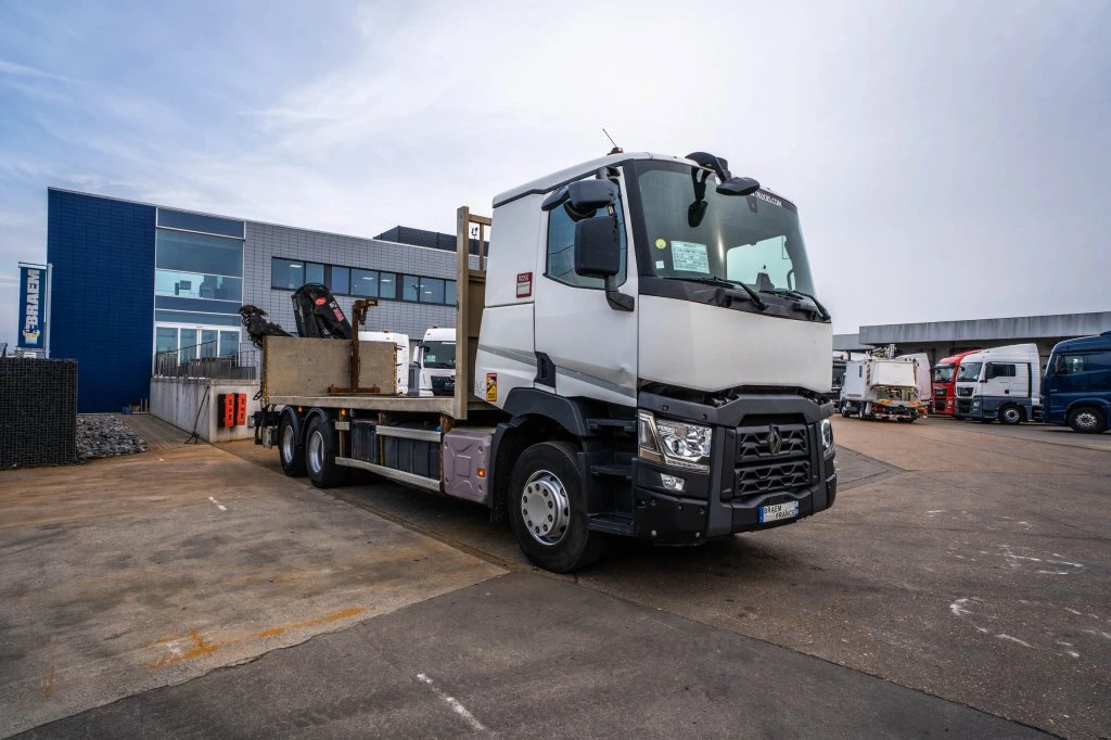 Renault 2017 - C 480 -6X4 + HIAB 14T/m/3ext. imagen 24