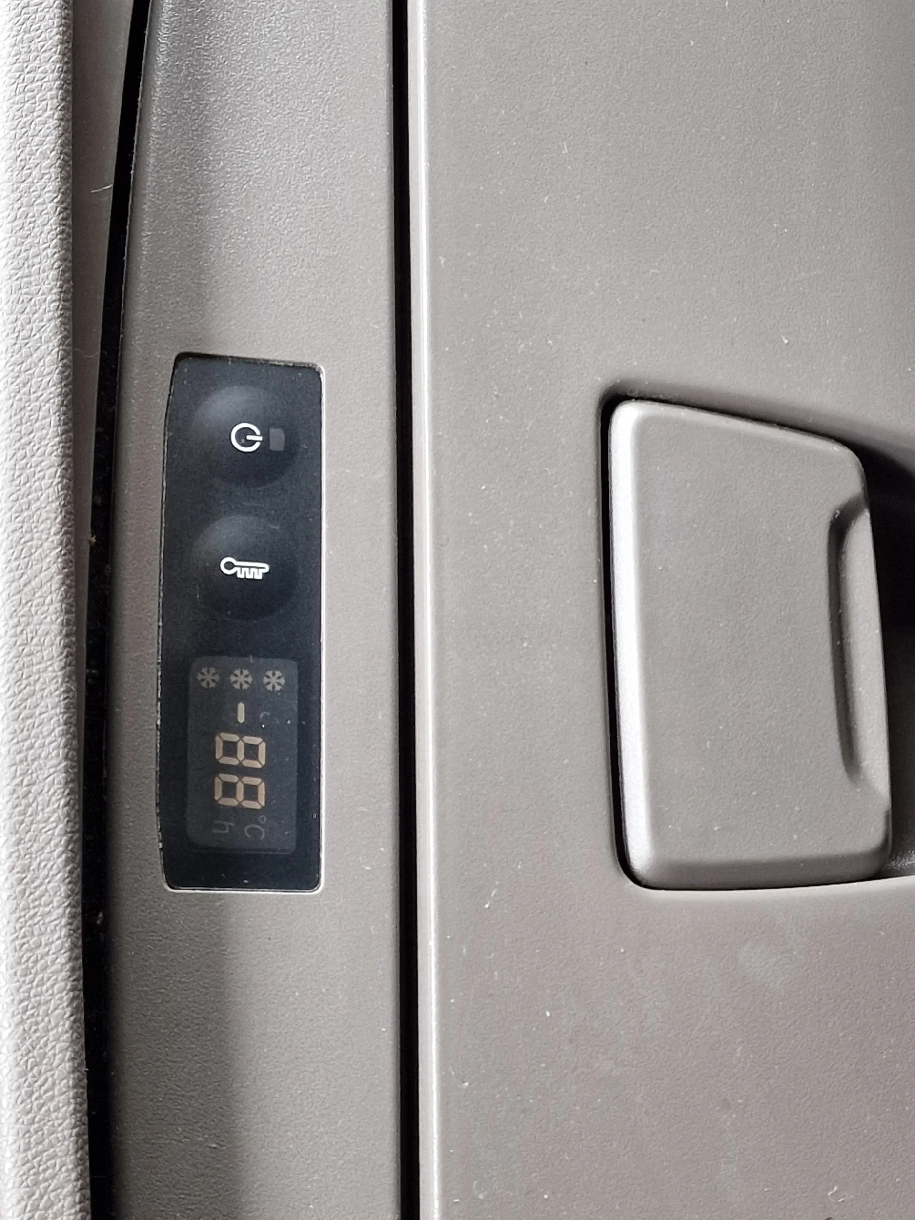 Scania S 2023 - 590S V8 NGS 6X4 - retarder - full air - leather - WB 315 - frigo afbeelding 20