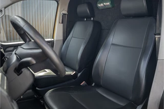 Volkswagen Transporter 2017 - 2.0 TDI L1H1 Comfortline obrazek 11