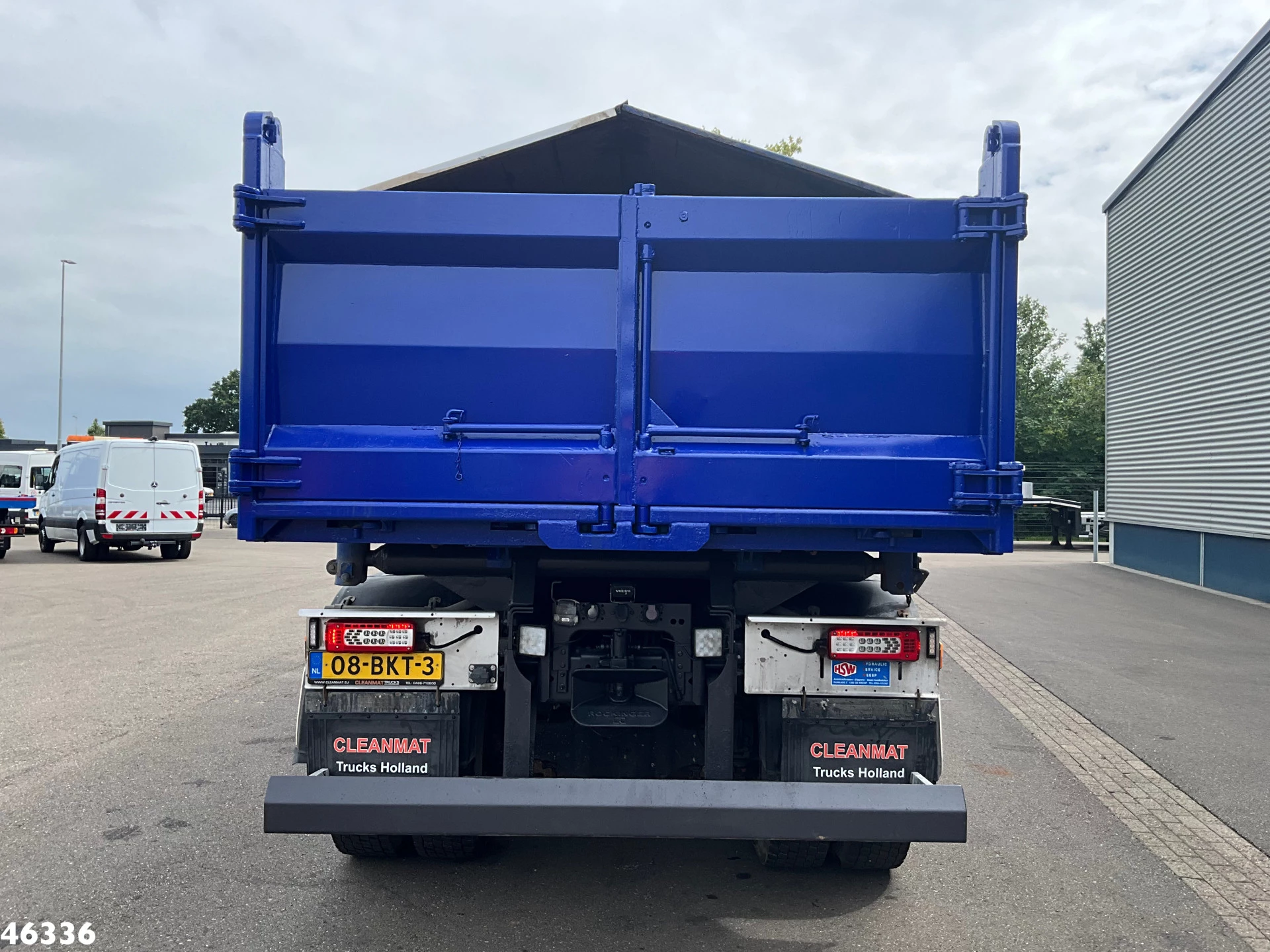 Volvo FMX 460 6x6 Euro 6 HMF 16 Tonmeter Z-kraan 2018 image 8