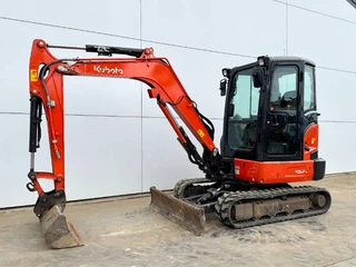 Kubota 2020 - KX 037-4 - Hammer Lines / Quick Coupler image 2 thumbnail