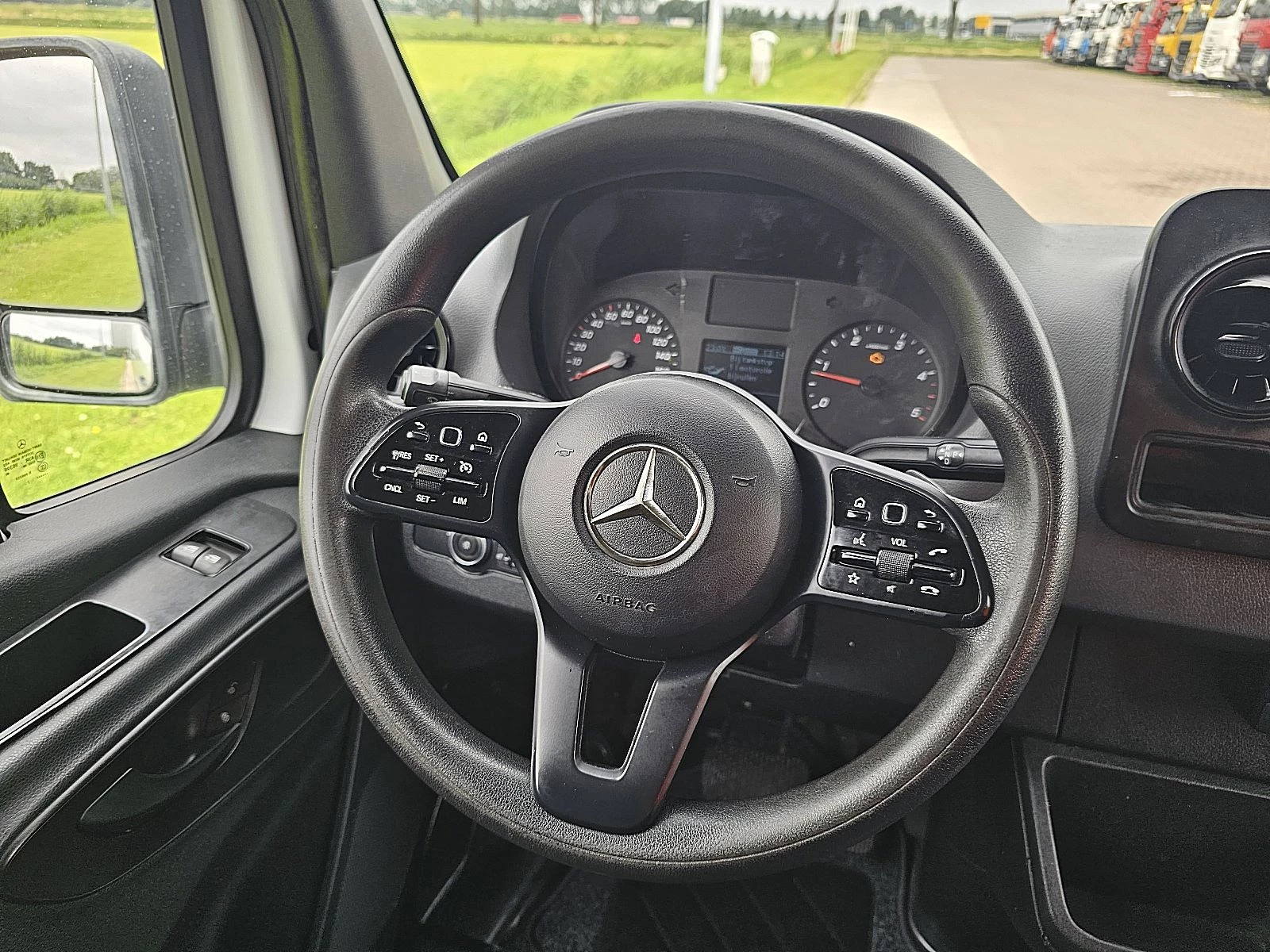 Mercedes-Benz Sprinter 2020 zdjęcie 9