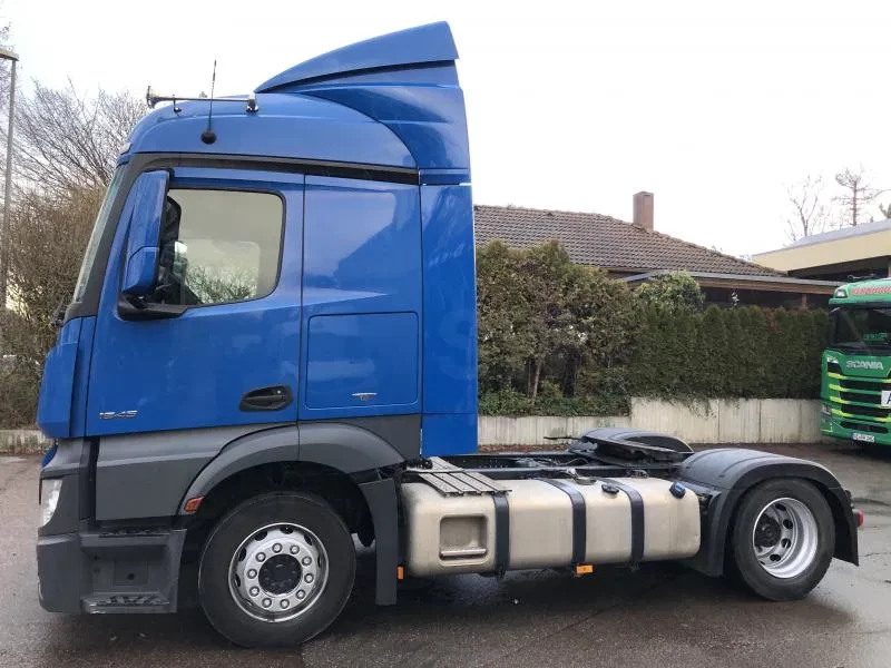Mercedes-Benz Actros 2016 - 1845 LS LOW MEGA Streamspace Intarder afbeelding 1
