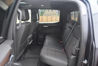 Chevrolet Silverado 2024 - 1500 6.2 High Country obrazek 22