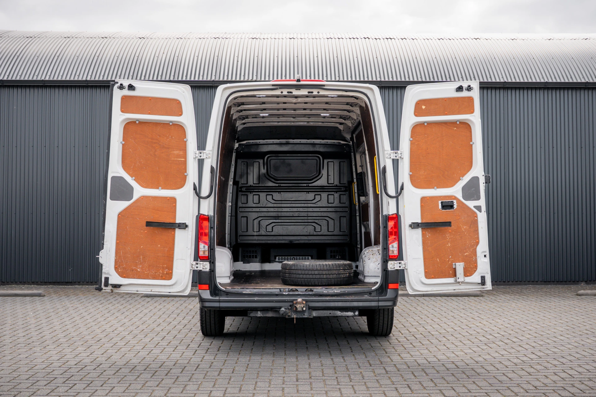 MAN TGE 2021 - 2.0 TDI | L3H3 | 140 PK | 3-Zits | Trekhaak 3.0T | 1e Eigenaar | Camera | Carplay | Cruise | Airco | Trekhaak afbeelding 9