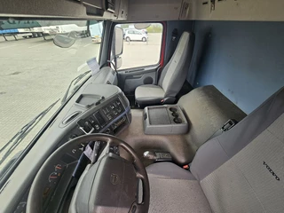 Volvo FM 2007 - 300 4x2 - Livestock 1 deck - Euro 4 - I shift image 7