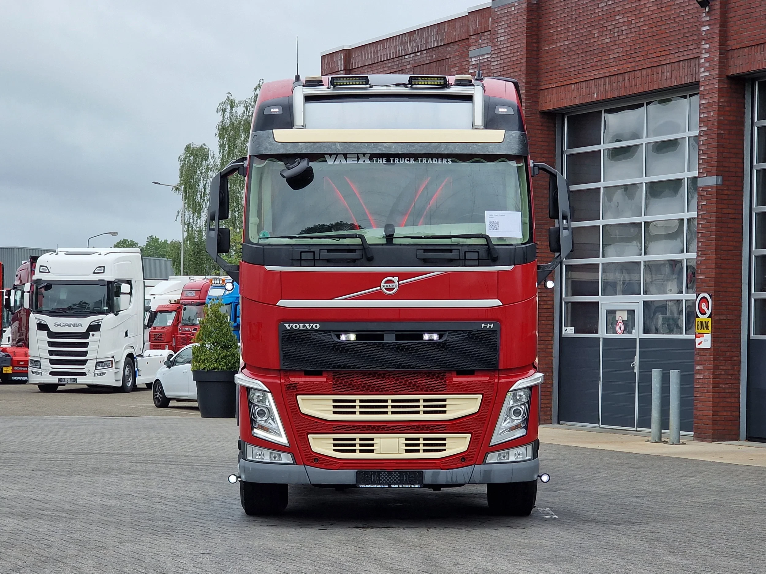 Volvo FH 2020 - 13.540 Globetrotter 8x4*4 - Chassis - 3.7 WB - Full air - PTO obrázek 2