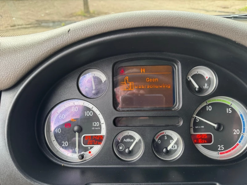 DAF 85 2011 - 85CF 460 EURO 5 / RETARDER / PTO / ADR afbeelding 10