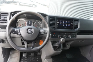 Volkswagen Crafter 2021 - 140pk L3H2/L2H1 Apple Carplay Camera Navigatie Parkeersensoren Cruise control Airco image 2 thumbnail