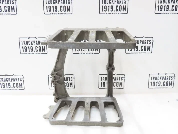 MAN - 81.61511-0027 Opstap frame Li afbeelding 1