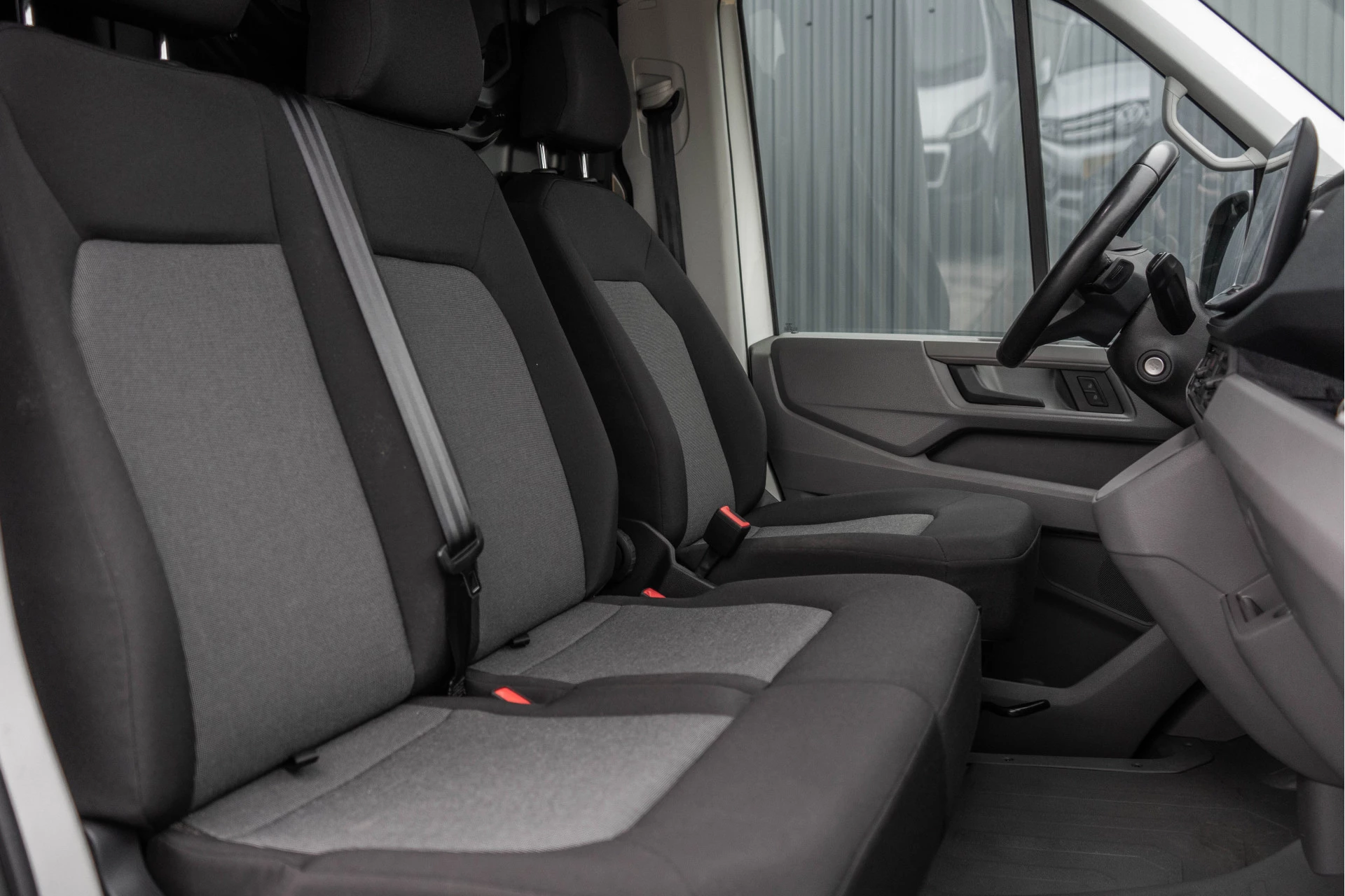 Volkswagen Crafter 2024 - 2.0 TDI L4H3 | Facelift | Automaat | Carplay | Camera | Cruise | Navi | Airco | PDC obrázek 13
