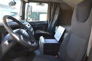 DAF XF 440 2016 - SC 4x2 - NEW TACHO - ADR FL - PTO - 456 TKM - AIRCO - 2 BEDS - GOOD CONDITION - image 5