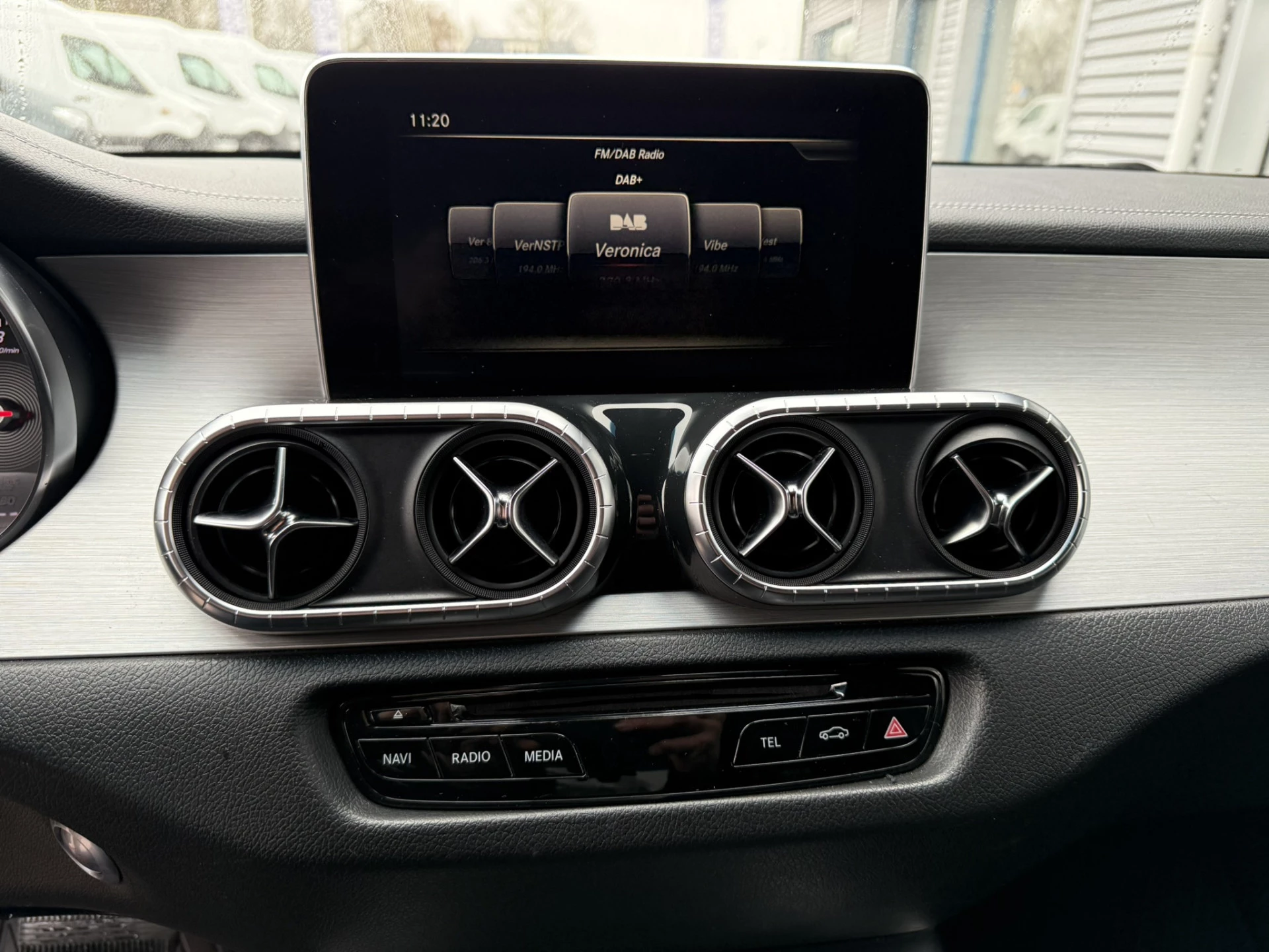 Mercedes-Benz X-Class 2020 - 350 d 4-MATIC Power Edition image 9
