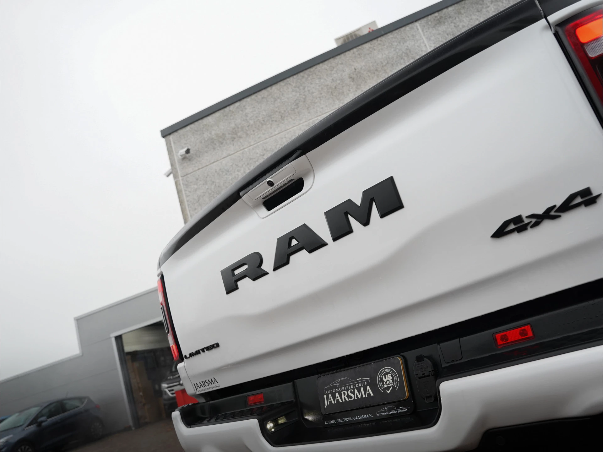 Dodge Ram 1500 2022 - 5.7 V8 4x4 Crew Cab Limited Night изображение 22