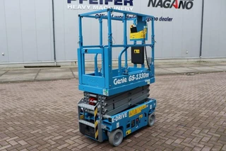 Genie 2020 - GS1330M All-Electric DC Drive, 5.9m Working Height Bild 3 Miniaturansicht