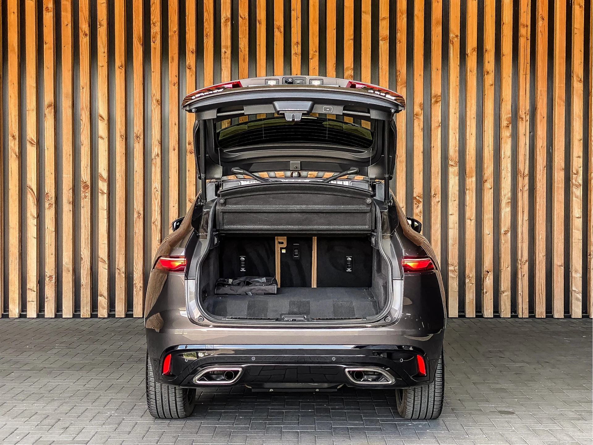 Jaguar F-PACE 2022 - 2.0 P400e S 400PK PHEV afbeelding 5