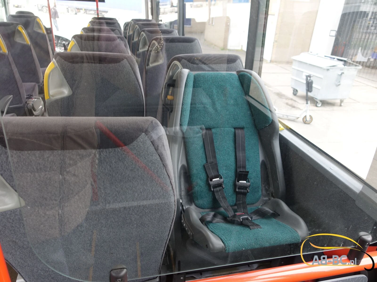 Mercedes-Benz Intouro 49 Seats Liftbus EURO 6 2016 image 96