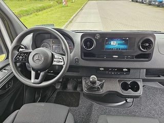 Mercedes-Benz Sprinter 2021 - 211 image 8
