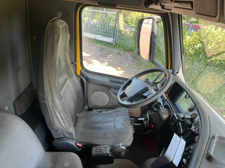 Volvo FM 2005 - 9 6X2R obrazek 17