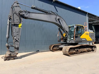 Volvo 2022 - EC300E L na prodej