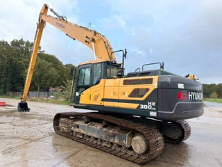 Hyundai 2016 - HX300LR - 18m Long Reach / Auto Greasing image 2 thumbnail