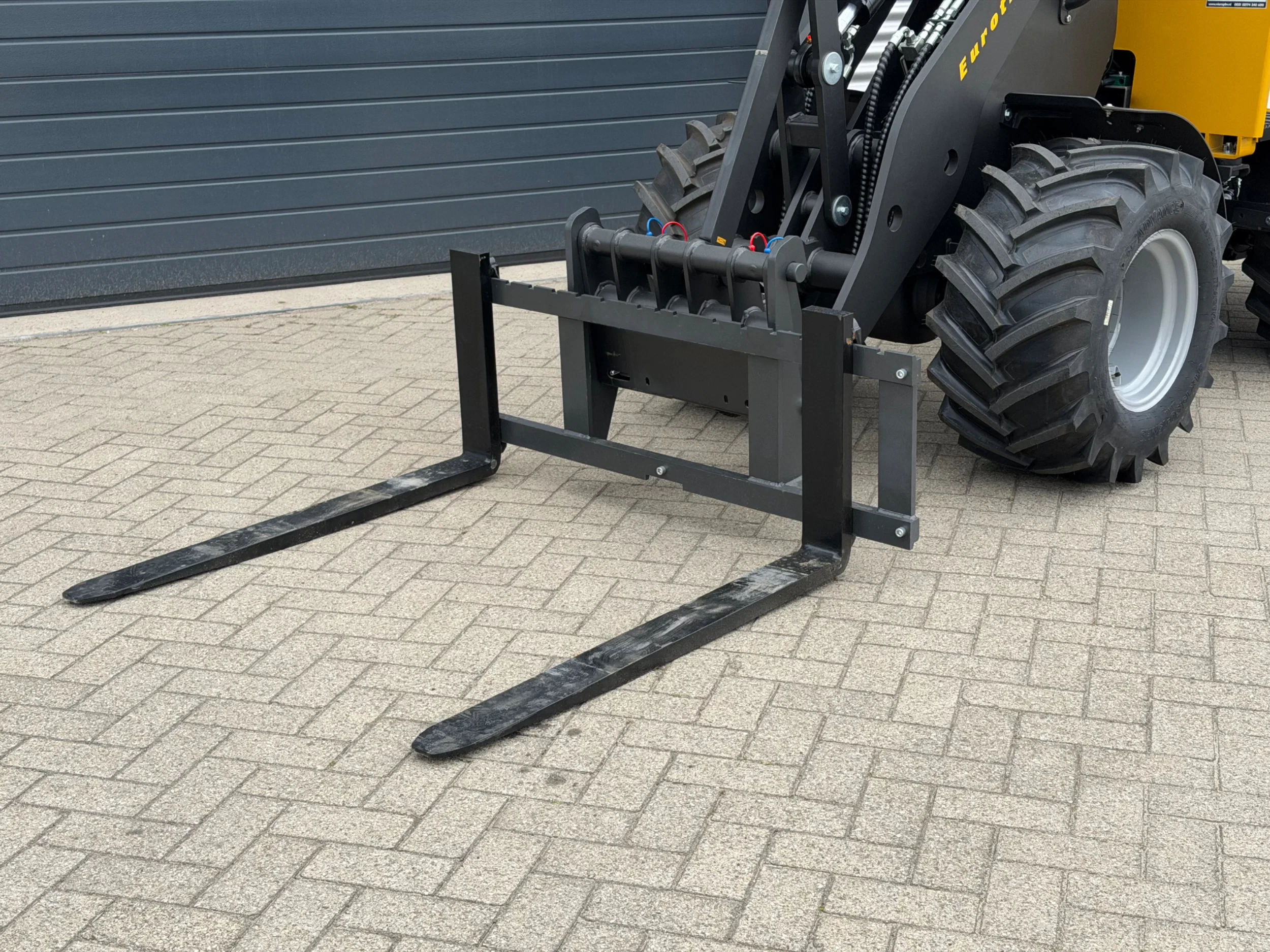 Eurotrac 2026 - W12 S Shovel/Wielader Snelwissel Extra Functie + Puinbak & Lepels NIEUW afbeelding 6