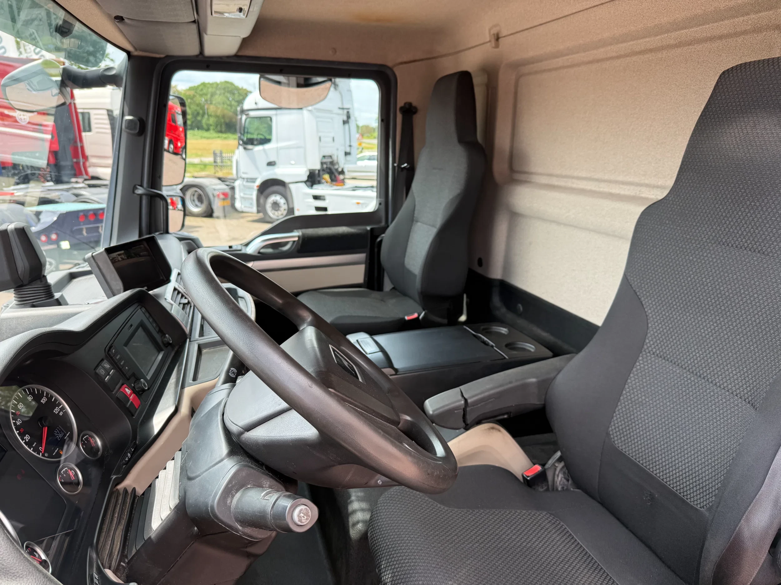 MAN TGL 2019 - MAN TGL TGL 8.160 BB bakwagen met laadklep / ACC / Dealer onderhouden afbeelding 12