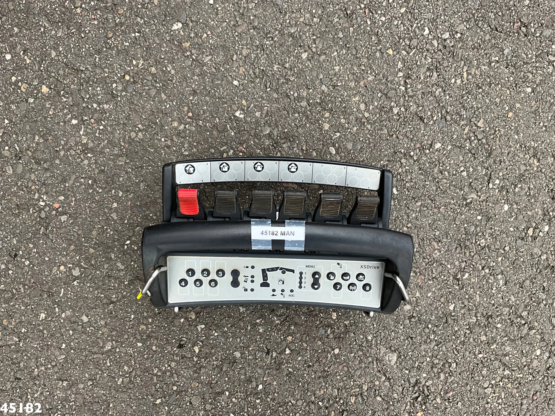 MAN TGM 2010 - 13.290 4x4 Hiab 9 Tonmeter laadkraan Just 222.472 km! image 12