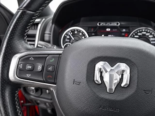 Dodge Ram 1500 2022 - 5.7 V8 Crew Cab 5'7 REBEL | Panoramadak/kantelschuif | Luchtvering | Multifunctione tailgate | Rambar | LPG&Trekhaak| 1e eigenaar| obrazek 32