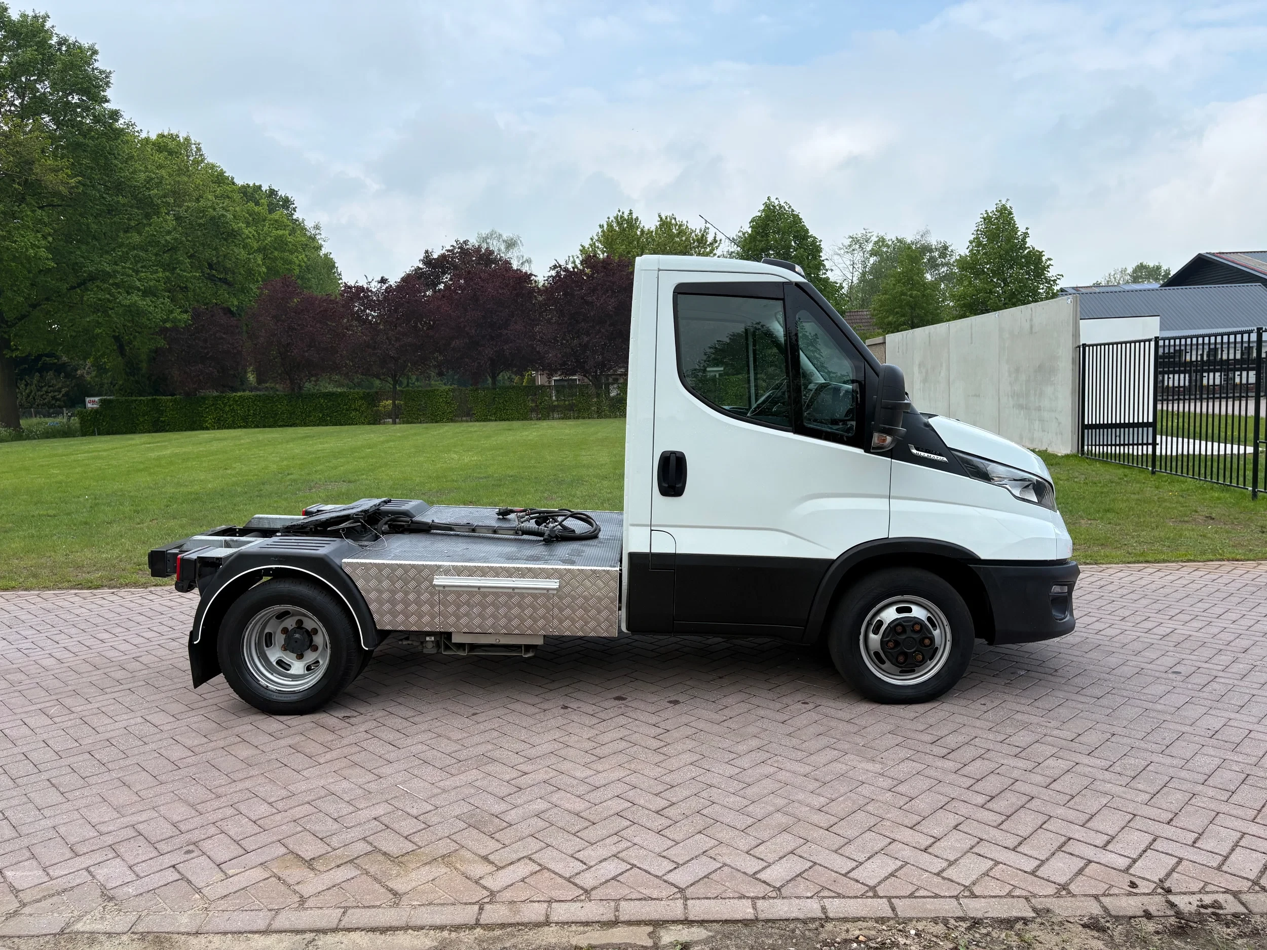 Iveco Daily 2026 - 40C18 HI MATIC Be trekker 8.7 ton euro 6 zdjęcie 4