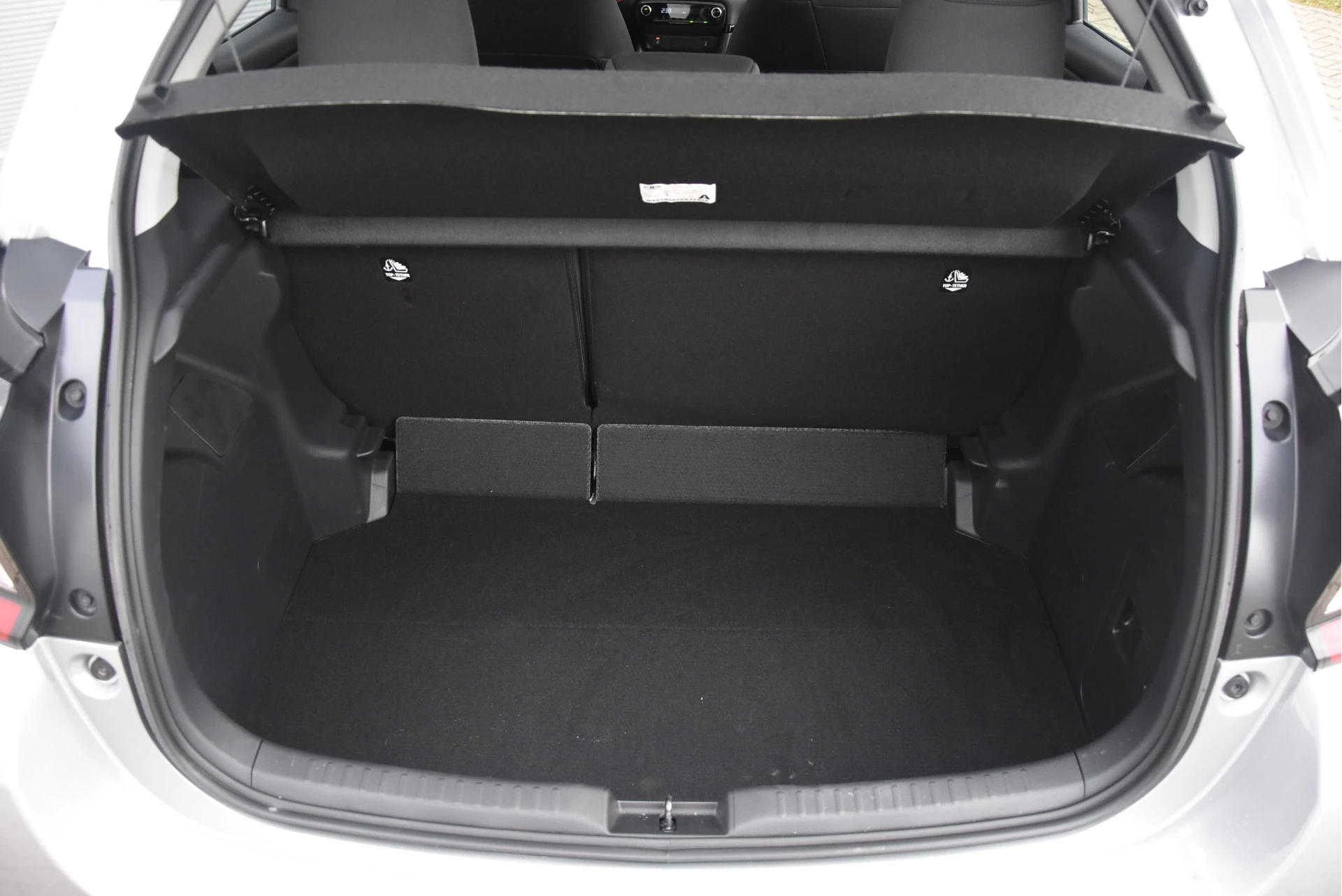Toyota Yaris 2024 - 1.5 Hybrid 115 Comfort zdjęcie 18