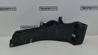 Mercedes-Benz - Body & Chassis Parts Luchtfilterhuis steun MB à venda